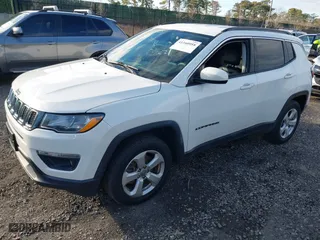 2019 Jeep Compass Latitude with VIN 3C4NJDBB8KT742273, listed as a IAAI auction lot 41160958 with 75,688 mi miles. Bid and sale history available at carsss.com. Image 17.