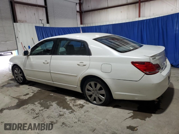 2006 Toyota Avalon XL with VIN 4T1BK36B96U099413, listed as a Copart auction lot 55239935 with 186,719 mi miles and Clean Title. Bid and sale history available at DreamBid. Image 2.