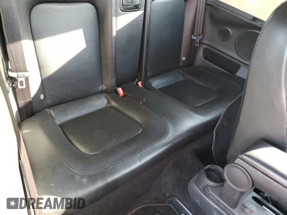 2006 Volkswagen Beetle с VIN 3VWRF31Y76M311262, выставлен на аукционе Copart как лот 53287445 с пробегом 96 353 миль миль и Списание • Salvage title. История ставок и продаж доступна на DreamBid. Изображение 10.