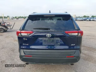 2022 Toyota RAV4 XLE Premium с VIN 2T3C1RFV5NW211019, выставлен на аукционе IAAI как лот 42130420 с пробегом 52 097 миль миль и . История ставок и продаж доступна на DreamBid. Изображение 17.