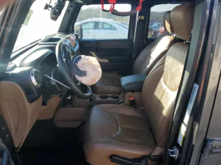 2018 Jeep Wrangler JK Unlimited Sahara with VIN 1C4HJWEG0JL911874, listed as a Copart auction lot 41928815 with 84,660 mi miles and Salvage Title. Bid and sale history available at carsss.com. Image 7.