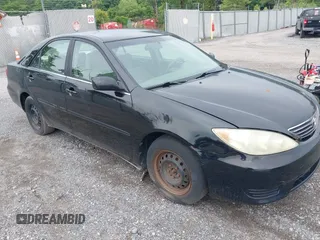 2005 Toyota Camry LE with VIN 4T1BE30K45U410079, listed as a IAAI auction lot 42717803 with 261,572 mi miles and . Bid and sale history available at DreamBid. Image 1.