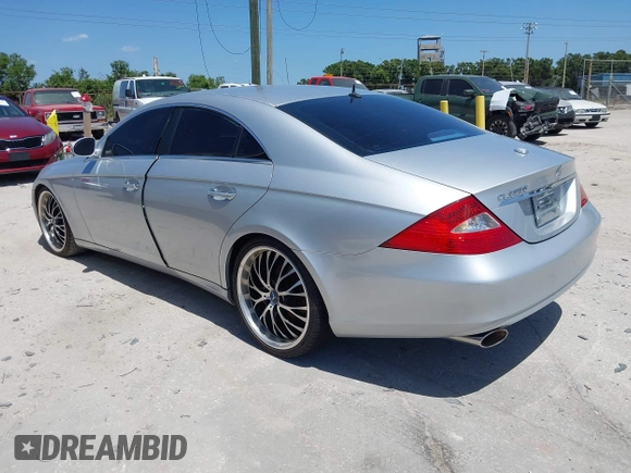 2006 Mercedes-Benz CLS-Class with VIN WDDDJ75XX6A024683, listed as a IAAI auction lot 42170096 with 1 mi miles. Bid and sale history available at carsss.com. Image 3.