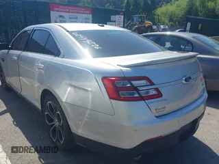 2015 Ford Taurus SHO с VIN 1FAHP2KT0FG191815, выставлен на аукционе IAAI как лот 42593226 с пробегом 125 493 миль миль и . История ставок и продаж доступна на DreamBid. Изображение 3.