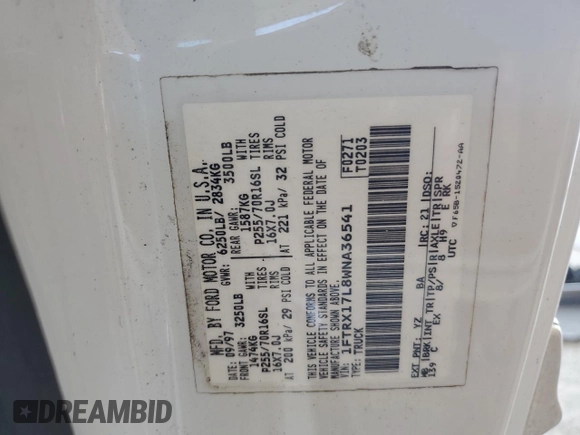 1998 Ford F-150 XL with VIN 1FTRX17L8WNA36541, listed as a Copart auction lot 70861344 with 266,137 mi miles and Salvage title. Bid and sale history available at DreamBid. Image 14.