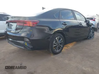 2024 Kia Forte LXS with VIN 3KPF24AD0RE801500, listed as a IAAI auction lot 41233301 with 4,925 mi miles. Bid and sale history available at carsss.com. Image 4.