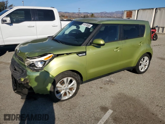 2015 Kia Soul + with VIN KNDJP3A5XF7794534, listed as a Copart auction lot 41870595 with 62,811 mi miles and Salvage Title. Bid and sale history available at carsss.com. Image 1.