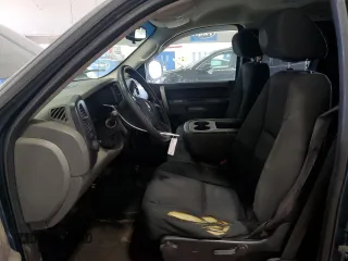 2010 Chevrolet Silverado 1500 LS with VIN 1GCSKREA6AZ107334, listed as a Copart auction lot 49225315 with 184,624 mi miles and Clean Title. Bid and sale history available at DreamBid. Image 7.