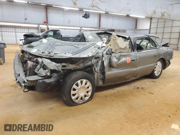 2000 Lincoln Continental with VIN 1LNHM97V1YY925599, listed as a Copart auction lot 43985935 with 0 mi miles and Salvage Title. Bid and sale history available at carsss.com. Image 1.