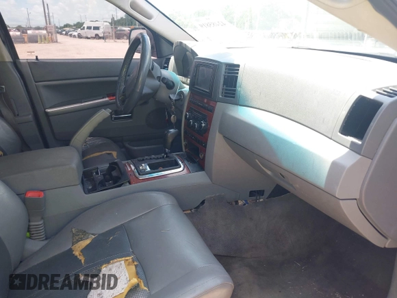 2005 Jeep Grand Cherokee Limited with VIN 1J8HR58225C592060, listed as a IAAI auction lot 42485819 with 191,973 mi miles and . Bid and sale history available at DreamBid. Image 5.