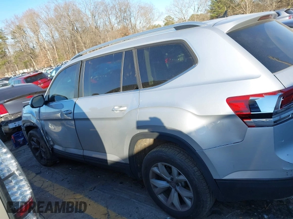 2018 Volkswagen Atlas SE with VIN 1V2CP2CA6JC595850, listed as a IAAI auction lot 41344485 with 86,469 mi miles and . Bid and sale history available at DreamBid. Image 13.