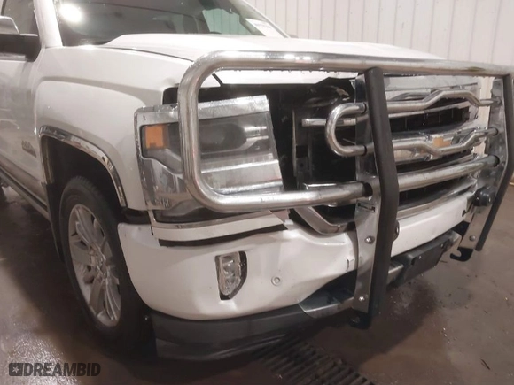 2017 Chevrolet Silverado 1500 High Country with VIN 3GCUKTEC2HG356392, listed as a IAAI auction lot 40929284 with 93,576 mi miles. Bid and sale history available at carsss.com. Image 6.