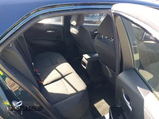 2019 Toyota Corolla Hatchback SE with VIN JTNK4RBE1K3024766, listed as a IAAI auction lot 42037121 with 121,595 mi miles. Bid and sale history available at carsss.com. Image 8.
