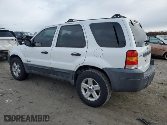 2005 Ford Escape Hybrid with VIN 1FMYU96H95KD42756, listed as a Copart auction lot 82042384 with 88,076 mi miles and Clean Title. Bid and sale history available at carsss.com. Image 2.