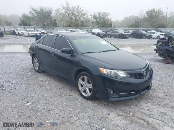 2014 Toyota Camry L with VIN 4T1BF1FK4EU309911, listed as a IAAI auction lot 41919036 with 109,633 mi miles. Bid and sale history available at carsss.com. Image 1.