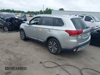 2020 Mitsubishi Outlander SE with VIN JA4AD3A39LZ034015, listed as a IAAI auction lot 42245374 with 92,992 mi miles and . Bid and sale history available at DreamBid. Image 3.