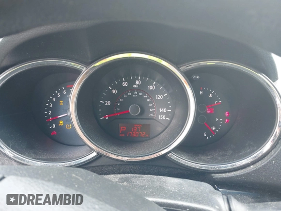 2011 Kia Sorento LX with VIN 5XYKTCA17BG023751, listed as a IAAI auction lot 42176584 with 173,072 mi miles and . Bid and sale history available at DreamBid. Image 7.
