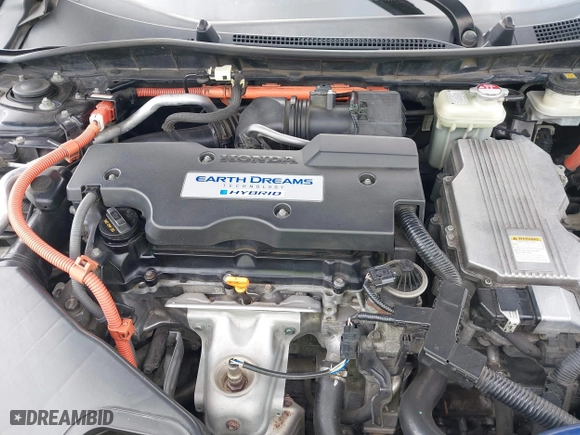 2017 Honda Accord Hybrid with VIN JHMCR6F33HC010926, listed as a IAAI auction lot 40061747 with 184,770 mi miles. Bid and sale history available at carsss.com. Image 10.