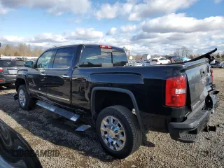 2017 GMC Sierra 2500HD Denali z VIN 1GT12UEG1HF104744, wystawiony jako Copart lot #43969425 z przebiegiem 129 674 mil mil oraz Szkoda całkowita • Salvage title. Historia ofert i sprzedaży dostępna na DreamBid. Obrazek 2.