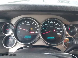 2008 Chevrolet Silverado 1500 Work Truck with VIN 1GCEC19C68Z287545, listed as a IAAI auction lot 41171713 with 173,482 mi miles. Bid and sale history available at carsss.com. Image 7.