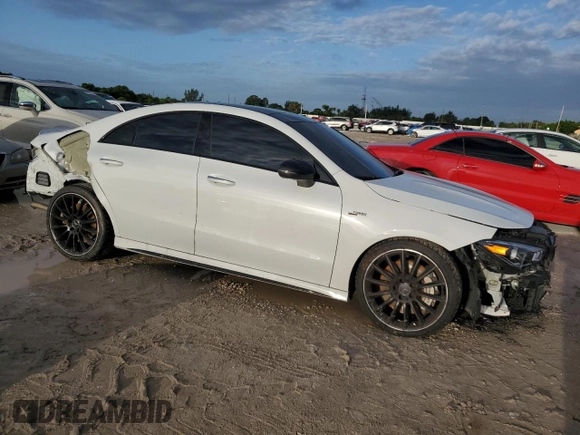 2023 Mercedes-Benz CLA 35 AMG z VIN W1K5J5BB0PN408872, wystawiony jako Copart lot #74823254 z przebiegiem 12 063 mil mil oraz Szkoda całkowita • Salvage title. Historia ofert i sprzedaży dostępna na DreamBid. Obrazek 4.