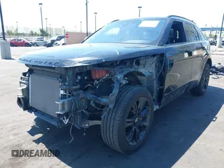 2019 Land Rover Range Rover Velar R-Dynamic SE with VIN SALYL2EXXKA217654, listed as a IAAI auction lot 42019943 with 63,332 mi miles. Bid and sale history available at carsss.com. Image 18.