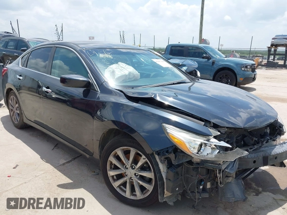 2017 Nissan Altima SV z VIN 1N4AL3AP1HC115487, wystawiony jako IAAI lot #42437418 z przebiegiem 114 278 mil mil oraz . Historia ofert i sprzedaży dostępna na DreamBid. Obrazek 1.