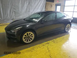 2023 Tesla Model 3 z VIN 5YJ3E1EAXPF433682, wystawiony jako Copart lot #59864445 z przebiegiem 85 738 mil mil oraz Czysty tytuł • Clean title. Historia ofert i sprzedaży dostępna na DreamBid. Obrazek 1.