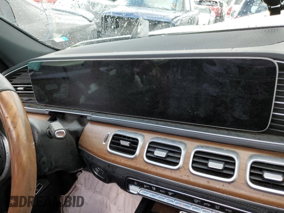 2021 Mercedes-Benz GLS 580 with VIN 4JGFF8GE0MA497555, listed as a Copart auction lot 49109654 with Not Provided miles and . Bid and sale history available at DreamBid. Image 9.