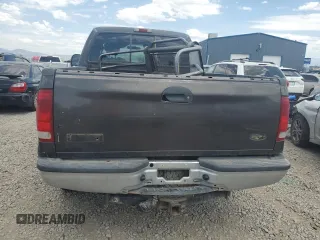 2005 Ford F-250 XL with VIN 1FTSX21555EA70470, listed as a Copart auction lot 65583455 with 243,381 mi miles and Salvage title. Bid and sale history available at DreamBid. Image 6.