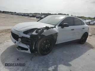 2021 Porsche Cayenne z VIN WP1BA2AY1MDA42700, wystawiony jako Copart lot #73339014 z przebiegiem 83 522 mil mil oraz Szkoda całkowita • Salvage title. Historia ofert i sprzedaży dostępna na DreamBid. Obrazek 1.