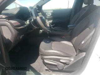 2025 Jeep Compass Trailhawk with VIN 3C4NJDDN2ST533537, listed as a Copart auction lot 61374825 with 8,889 mi miles and Clean title. Bid and sale history available at DreamBid. Image 7.