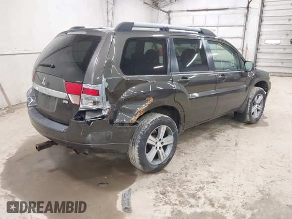 2010 Mitsubishi Endeavor SE z VIN 4A4JN3AS4AE011216, wystawiony jako IAAI lot #42048644 z przebiegiem 176 664 mil mil oraz . Historia ofert i sprzedaży dostępna na DreamBid. Obrazek 4.