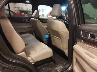 2018 Ford Explorer Limited with VIN 1FM5K7F83JGB10681, listed as a IAAI auction lot 41655773 with 155,527 mi miles. Bid and sale history available at carsss.com. Image 8.