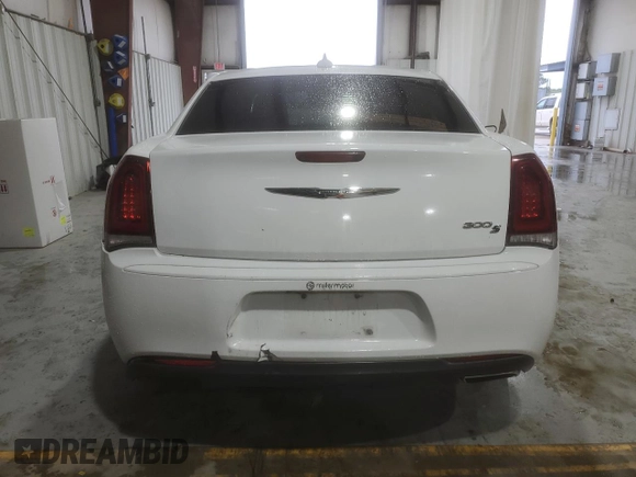 2019 Chrysler 300 with VIN 2C3CCABG7KH697691, listed as a Copart auction lot 50608055 with 141,601 mi miles and Salvage Title. Bid and sale history available at carsss.com. Image 6.