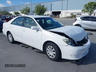 2006 Toyota Camry STD z VIN 4T1BE32KX6U671991, wystawiony jako IAAI lot #42348331 z przebiegiem 178 130 mil mil oraz . Historia ofert i sprzedaży dostępna na DreamBid. Obrazek 1.