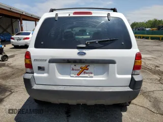 2004 Ford Escape XLS with VIN 1FMCU92114DA15564, listed as a Copart auction lot 59358015 with 186,135 mi miles and Salvage title. Bid and sale history available at DreamBid. Image 6.