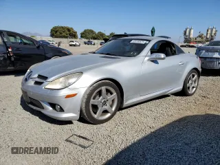 2006 Mercedes-Benz SLK 350 with VIN WDBWK56F96F113561, listed as a Copart auction lot 63230525 with 180,838 mi miles and Clean title. Bid and sale history available at DreamBid. Image 1.