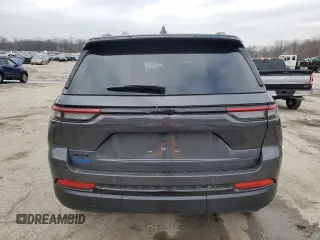 2025 Jeep Grand Cherokee Laredo with VIN 1C4RJHAG4SC272275, listed as a Copart auction lot 79920004 with 712 mi miles and Salvage Title. Bid and sale history available at DreamBid. Image 6.