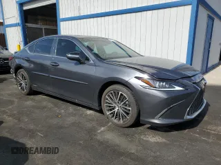 2022 Lexus ES 300h with VIN 58ADA1C17NU017617, listed as a Copart auction lot 61970855 with 16,988 mi miles and Salvage title. Bid and sale history available at DreamBid. Image 4.