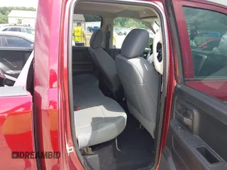 2018 Ram 1500 Express с VIN 1C6RR7FG7JS326885, выставлен на аукционе IAAI как лот 42536223 с пробегом 72 345 миль миль и . История ставок и продаж доступна на DreamBid. Изображение 8.