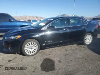 2016 Ford Fusion SE Hybrid with VIN 3FA6P0LU1GR173062, listed as a Copart auction lot 43481475 with 240,761 mi miles and Clean Title. Bid and sale history available at carsss.com. Image 1.