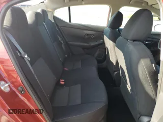 2024 Nissan Sentra SV z VIN 3N1AB8CV0RY207305, wystawiony jako Copart lot #55623055 z przebiegiem 17 956 mil mil oraz Szkoda całkowita • Salvage title. Historia ofert i sprzedaży dostępna na DreamBid. Obrazek 10.