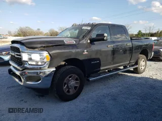 2021 Ram 2500 Tradesman with VIN 3C6UR5CLXMG694652, listed as a Copart auction lot 45122945 with 62,635 mi miles and Salvage Title. Bid and sale history available at carsss.com. Image 1.