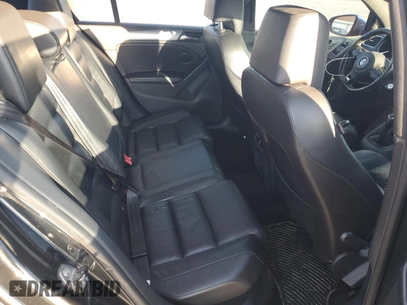 2013 Volkswagen Golf с VIN WVWPF7AJ7DW036011, выставлен на аукционе Copart как лот 81460934 с пробегом 156 221 миль миль и Списание • Salvage title. История ставок и продаж доступна на DreamBid. Изображение 10.