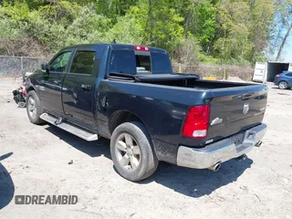 2015 Ram 1500 Big Horn z VIN 1C6RR7LT2FS731349, wystawiony jako IAAI lot #42189905 z przebiegiem 152 613 mil mil oraz . Historia ofert i sprzedaży dostępna na DreamBid. Obrazek 3.