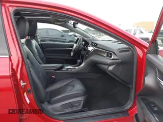 2019 Toyota Camry XSE with VIN 4T1B61HK0KU233466, listed as a IAAI auction lot 41035953 with 122,384 mi miles. Bid and sale history available at carsss.com. Image 5.