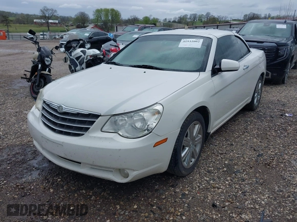 2010 Chrysler Sebring Limited z VIN 1C3BC6EV2AN122617, wystawiony jako IAAI lot #41932002 z przebiegiem 135 264 mil mil oraz . Historia ofert i sprzedaży dostępna na DreamBid. Obrazek 2.