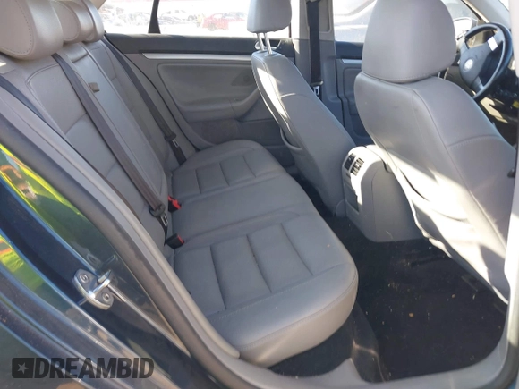 2008 Volkswagen Jetta SE with VIN 3VWRZ71K38M035479, listed as a IAAI auction lot 41399776 with 125,283 mi miles and . Bid and sale history available at DreamBid. Image 8.
