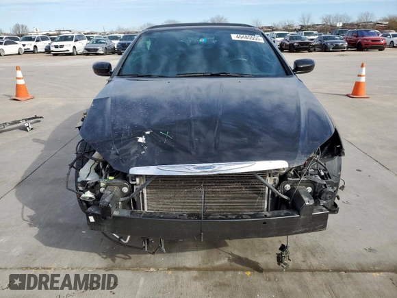 2011 Chrysler 200 Touring z VIN 1C3BC2EG6BN620492, wystawiony jako Copart lot #46485555 z przebiegiem 63 345 mil mil oraz Szkoda całkowita • Salvage title. Historia ofert i sprzedaży dostępna na DreamBid. Obrazek 5.